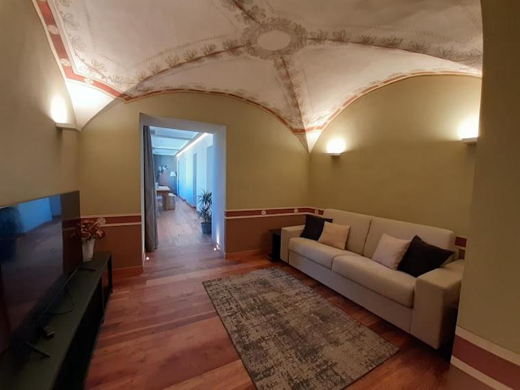 Casa Di Sant'Anselmo Aosta - La Loggia Appartement Buitenkant foto