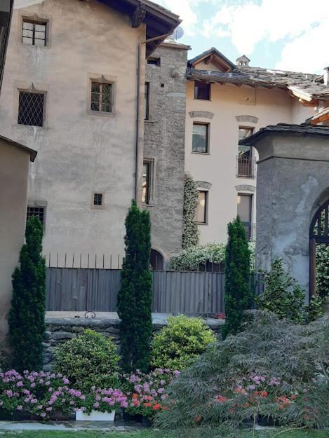 Casa Di Sant'Anselmo Aosta - La Loggia Appartement Buitenkant foto